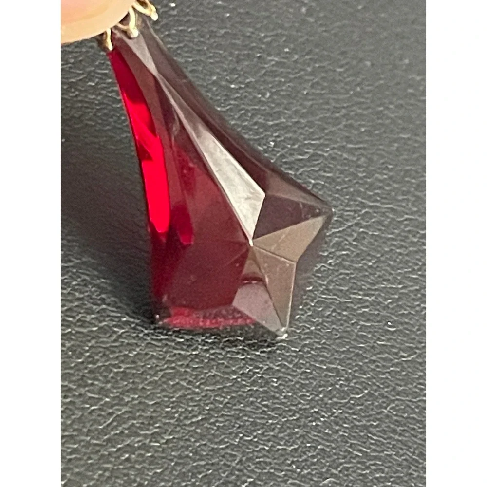 Vintage MCM Earrings Red Faceted Glass Dangle Drop Screw Backs - Picture 9 of 14